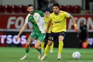 ΑΕΖ-ΑΕΛ: “Διπλό” με καλή εμφάνιση και πεντάρα