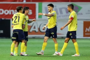 ΑΕΖ-ΑΕΛ: “Διπλό” με καλή εμφάνιση και πεντάρα