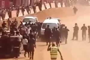 Όχημα έπεσε σε θεατές: Επτά νεκροί και δεκάδες τραυματίες σε αγώνες αυτοκινήτων στη Σρι Λάνκα