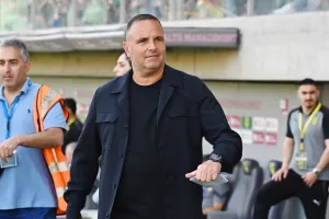 Δημοσιεύματα στο Ισραήλ/"Νέος προπονητής της Εθνικής ο Μπεν Σιμόν"