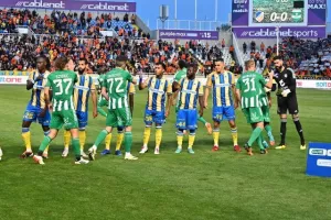 ΑΠΟΕΛ-Άρης: Με "Κβίλι" οδηγό, διατηρεί το ισχνό προβάδισμα για τίτλο!