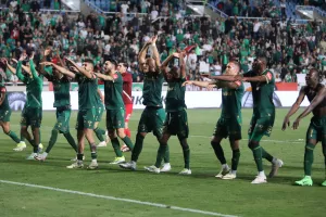 (ΒΙΝΤΕΟ kerkida/Φώτος) Tα ΟΛΕ-ΟΛΕ με τον κόσμο