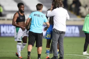 Ομόνοια-ΑΠΟΕΛ: Κέρδισε και "κλείδωσε" Ευρώπη ο ένας/Έχασε αλλά... δεν άλλαξε κάτι για τον άλλο! 