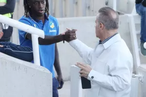 ΑΠΟΕΛ-Άρης: Με "Κβίλι" οδηγό, διατηρεί το ισχνό προβάδισμα για τίτλο!