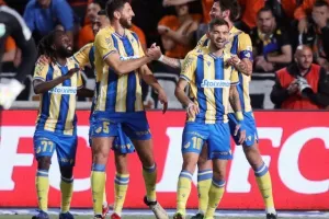 ΑΠΟΕΛ-Άρης: Με "Κβίλι" οδηγό, διατηρεί το ισχνό προβάδισμα για τίτλο!
