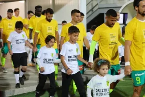 ΑΕΚ-Πάφος: Αντέδρασε και την... καθάρισε απ'  το ημίχρονο! (Φώτος)