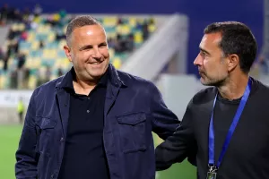 Τρεις φορές...