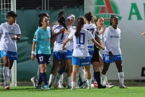 Κατέκτησαν και το Κύπελλο οι Απόλλων Ladies (φώτος)
