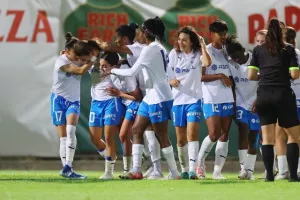 Κατέκτησαν και το Κύπελλο οι Απόλλων Ladies (φώτος)