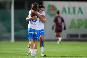 Κατέκτησαν και το Κύπελλο οι Απόλλων Ladies (φώτος)