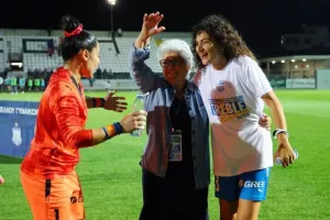 Κατέκτησαν και το Κύπελλο οι Απόλλων Ladies (φώτος)