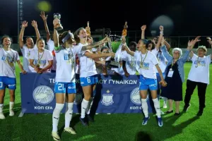 Κατέκτησαν και το Κύπελλο οι Απόλλων Ladies (φώτος)