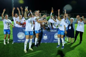 Κατέκτησαν και το Κύπελλο οι Απόλλων Ladies (φώτος)