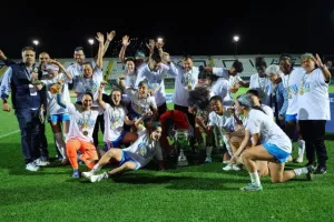 Κατέκτησαν και το Κύπελλο οι Απόλλων Ladies (φώτος)