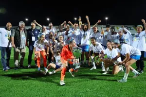 Κατέκτησαν και το Κύπελλο οι Απόλλων Ladies (φώτος)