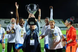 Κατέκτησαν και το Κύπελλο οι Απόλλων Ladies (φώτος)