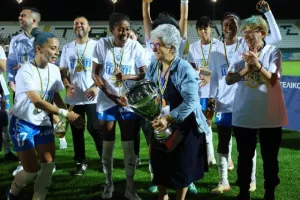 Κατέκτησαν και το Κύπελλο οι Απόλλων Ladies (φώτος)