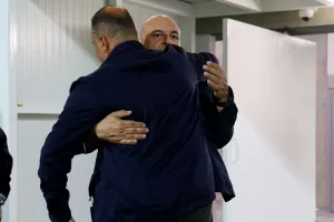 Πρώτα αποθέωση, μετά... αγκαλιά με τον Πρόεδρο! (Φώτος)
