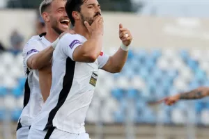 Πάφος - Απόλλων: Προβάδισμα πρόκρισης με τα... πρώτα για Πέπε-Δημητρίου!
