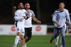Πάφος - Απόλλων: Προβάδισμα πρόκρισης με τα... πρώτα για Πέπε-Δημητρίου!