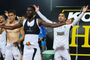 Πάφος - Απόλλων: Προβάδισμα πρόκρισης με τα... πρώτα για Πέπε-Δημητρίου!
