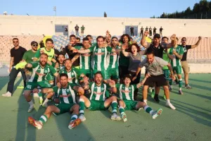 (ΒΙΝΤΕΟ Kerkida/φώτος) Τα πρώτα πανηγύρια για την άνοδο! 