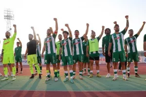 (ΒΙΝΤΕΟ Kerkida/φώτος) Τα πρώτα πανηγύρια για την άνοδο! 