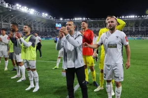ΕΤΣΙ πανηγύρισαν την σπουδαία πρόκριση! (Φώτος)