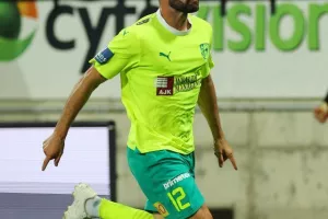 ΑΕΚ-Ομόνοια: Κιτρινοπράσινο το ντέρμπι και… ζωντανή για το όνειρο! (φώτος)