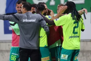 ΑΕΚ-Ομόνοια: Κιτρινοπράσινο το ντέρμπι και… ζωντανή για το όνειρο! (φώτος)