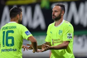 ΑΕΚ-Ομόνοια: Κιτρινοπράσινο το ντέρμπι και… ζωντανή για το όνειρο! (φώτος)
