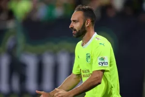 ΑΕΚ-Ομόνοια: Κιτρινοπράσινο το ντέρμπι και… ζωντανή για το όνειρο! (φώτος)