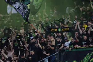 Ο κόσμος στην Αρένα (φωτορεπορτάζ)