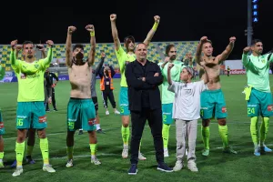 Ο στρατηγός και το "στρατόπεδο των νικητών"