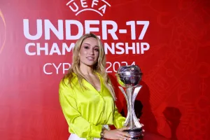 Τα ισχυρά μηνύματα της Πρέσβειρας Καρολίνας Πελενδρίτου στην κλήρωση του EURO U17