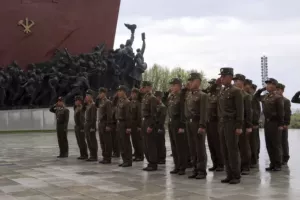 Σπάνια επίσκεψη βορειοκορεατών αξιωματούχων στο Ιράν - Ανησυχία για συνεργασία των δύο χωρών ενάντια στο Ισραήλ