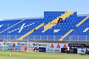 ΕΝΑΣ και μοναδικός! 