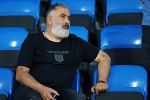 Τι ομάδα έφτιαξες;