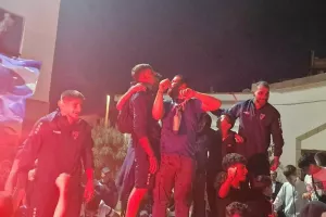 Αποθέωσαν την αποστολή οι Αραδιππιώτες! (Φώτος/Βίντεο Kerkida)