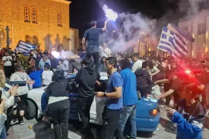 Αποθέωσαν την αποστολή οι Αραδιππιώτες! (Φώτος/Βίντεο Kerkida)