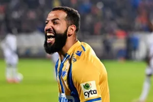 Derby vibes... με Τσεμπάκ