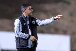 Καρμιώτισσα-Εθνικός Άχνας: Τεσσάρα με highlight την γκολάρα του Μπέκερ
