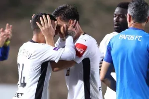 Πάφος - Απόλλων: Προβάδισμα πρόκρισης με τα... πρώτα για Πέπε-Δημητρίου!