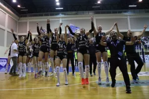 (ΒΙΝΤΕΟ/φώτος Kerkida) Η απονομή στην Ολυμπιάδα