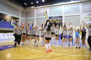 Νταμπλ για την Ολυμπιάδα Νεάπολης/ Δικό της και το κύπελλο