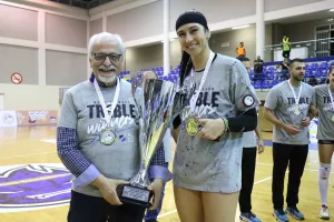 Νταμπλ για την Ολυμπιάδα Νεάπολης/ Δικό της και το κύπελλο