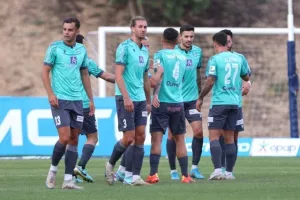Καρμιώτισσα - Οθέλλος: Έφεραν... 6αρες (Φώτος)