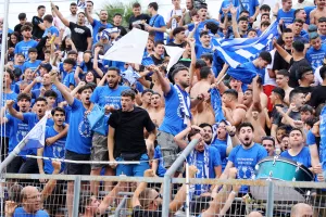 Έχει κόσμο...