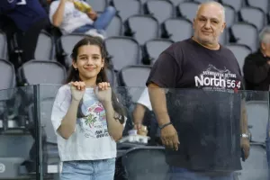 Απόλλων-ΑΕΛ: Την "καθάρισε" από το ημίχρονο! (Φώτος)