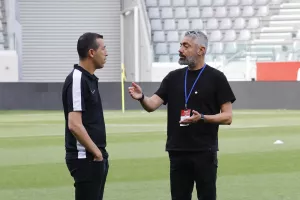 O ένας ναι ο άλλος όχι